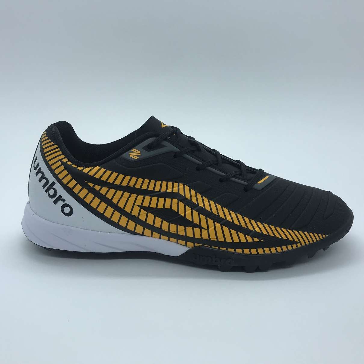 Chuteira Society Umbro Sala Z Club U01FB002019